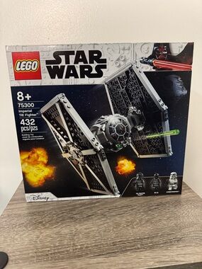 LEGO 75300 Star Wars Imperial TIE Fighter NWT
